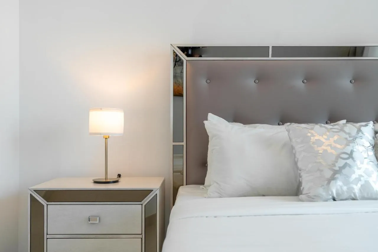 Lux Bnb The Grand Creek Harbor Views Dubai Apartment