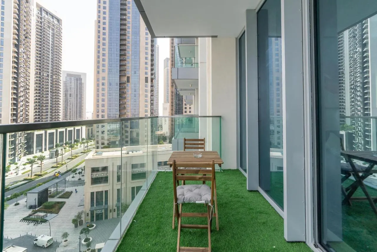 Lux Bnb The Grand Creek Harbor Views Dubai United Arab Emirates